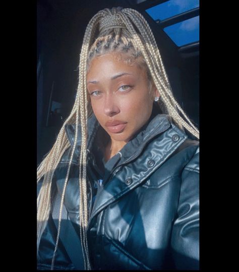 613 Stitch Braids, Blonde Hairstyles For Black Women Braids, 613 And Black Knotless Braids, Blonde Large Knotless Box Braids, Platinum Knotless Braids, Platinum Blonde Knotless Braids, Large Blonde Knotless Braids, Knotless Braids Ponytail, 613 Box Braids