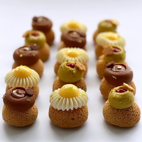 Choux lovers Alert! ❤️ Presenting this amazing collection by @nourkandler 🥰 Pistachio and raspberry, Lemon and coconut, and Coffee and caramel 😋 Which one will you pick? 😍 Eclair Decoration, Pistachio And Raspberry, Choux Craquelin, Chocolate Cake Toppers, Lemon And Coconut, Fine Dining Desserts, Pastry School, Tart Dessert, French Patisserie