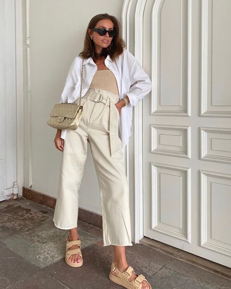 Nude Sandals Outfit, Maria Kragmann, Chic Outfits Classy, Quick Fashion, Skandinavian Fashion, Nude Sandals, Sandals Outfit, Summer Lookbook, Instagram Summer