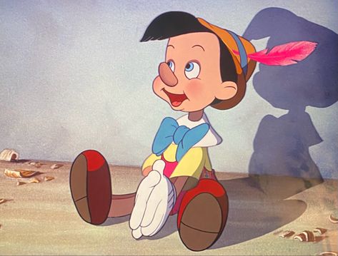 Pinnochio Aesthetic, Pinocchio Aesthetic, Pinocchio Disney, Old Disney Movies, Fantasia Disney, Halloween Pumpkin Designs, Pinocchio, Cute Disney Wallpaper, Disney Aesthetic