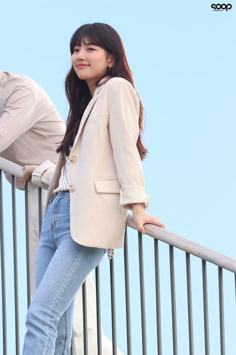 Suzy Startup Outfit, Dalmi Start Up Outfit, Start Up Suzy Outfit, Start Up Kdrama Outfits, Bae Suzy Start Up, Suzy Bae Outfits, Bae Suzy Outfits, Kdrama Outfits Women Casual, Kdrama Outfits Women