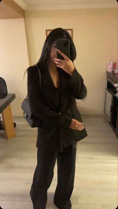 Outfit Blazer Noir, Outfit Jean Noir, Ensemble Blazer, Style Classe, Dubai Outfit, Zara Drip, Mode Zara, Zara Fashion, Muslimah Fashion Outfits