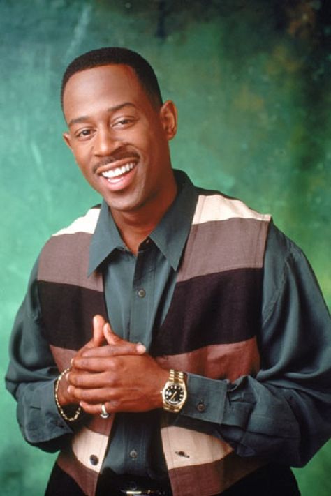 Martin Payne is easily dismissed as a buffoon, but he was in touch with the common man. He was slightly chauvinistic, macho, but you respected him because he was loyal and ambitious. Men 90s Outfit, Martin Lawrence Show, 90s Black Men, Black American Culture, Martin Show, Martin Lawrence, Hip Hop Classics, Old School Fashion, 90s Inspired Outfits