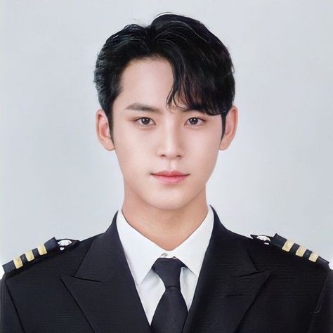 ☻ on Twitter: "still thinking about pilot mingyu 💭✈️ https://t.co/MJe5zP9363" / Twitter Pledis Seventeen, School Id, Id Photo, Joshua Hong, Boy Pictures, I'm A Simp, Sky Aesthetic, Aesthetic Iphone Wallpaper, Bts Suga