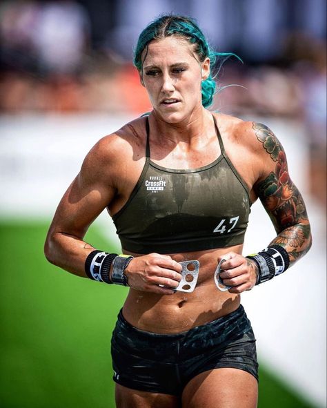 Female Crossfit, Danielle Brandon, Crossfit Inspiration Women, Crossfit Games Women, Female Crossfit Athletes, Crossfit Chicks, Crossfit Girl, Muscular Strength, Crossfit Women