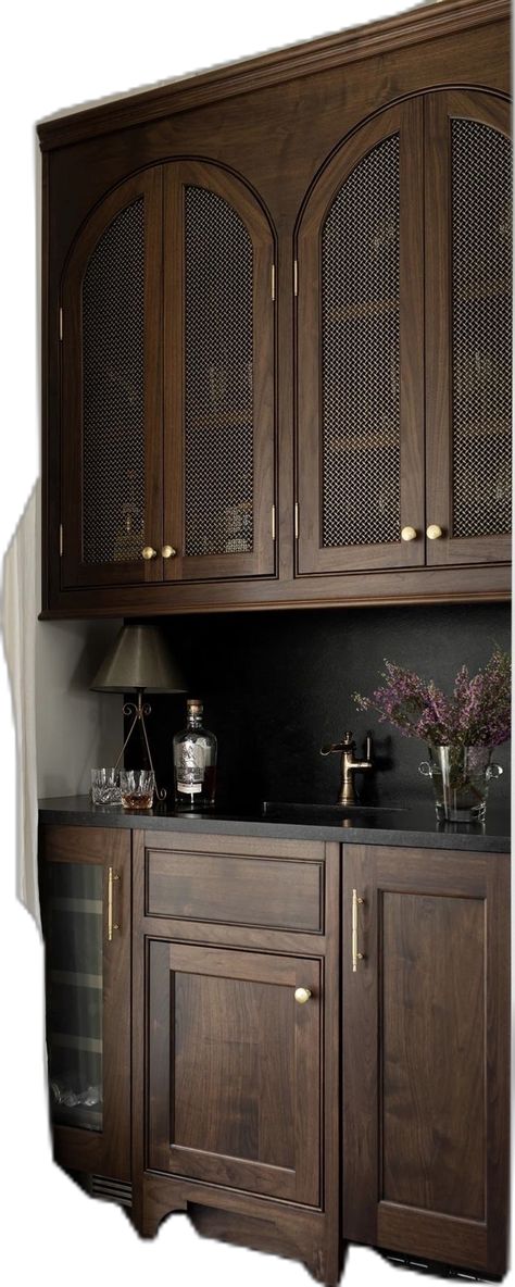 Cabinets With Black Handles, Kitchen With Natural Wood, Modern English Cottage, Dark Wood Kitchen Cabinets, Home Bar Ideas, English Cottage Interiors, Builder Grade Kitchen, Light Wood Kitchens, Dark Wood Kitchens