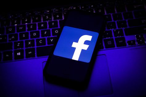 Facebook Wants to Pay You to Deactivate Your Account https://www.entrepreneur.com/article/356027 Encrypted Messages, Competitive Intelligence, Online Campaign, Facebook News, Facebook Users, Data Breach, Hacking Computer, In Law Suite, Social Networks