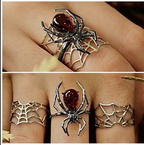 Vintage Goth Jewelry, Spider Wedding Ring, Spider Jewelry Vintage, Spider Jewelry Aesthetic, Rings With Red Stones, Spider Engagement Ring, Spider Web Ring, Spider Outfit Ideas, Vintage Gothic Jewelry