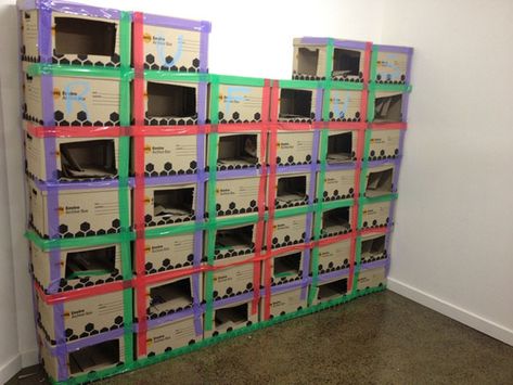 Youtube user billybrowne made this maze out of boxes as a thoughtful gift to his cat, Rufus. He began to resent me due to painful ear drops to fix an infec Cat Enclosures, Living With Cats, Cat Towers, Diy Cat Toys, Cat Houses, Foster Kittens, Cat Enclosure, Cat Things, Cat Parenting