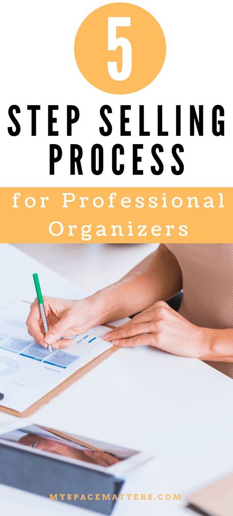 How should you price your organizing services and should you offer client packages? A lot of organizers offer service packages, however, I do not recommend that new organizers offer complicated packages, here I’ll tell you why. Professional Organizing Tips, Professional Organizer Business, Organizing Business, Pro Organizer, Client Questionnaire, Service Packages, Professional Organizing, Open Ended Questions, Planning App