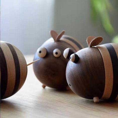 Wood Bees, Black Walnut Wood, American Black Walnut, Toothpick Holder, Handmade Table, Bee Design, Toothpick, Black Walnut, Unique Home Decor