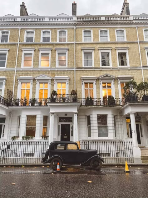 London Town House Aesthetic, Kensington London Houses, London Town House Interior, London Houses Aesthetic, London House Aesthetic, Kensington Aesthetic, Kensington Townhouse, Houses In London, Vampire Couple