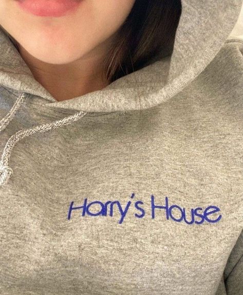 Harry's House, House Aesthetic, House Clothes, Bestest Friend, Mr Style, Choose Love, Foto Ideas Instagram, Harry Edward Styles, Edward Styles