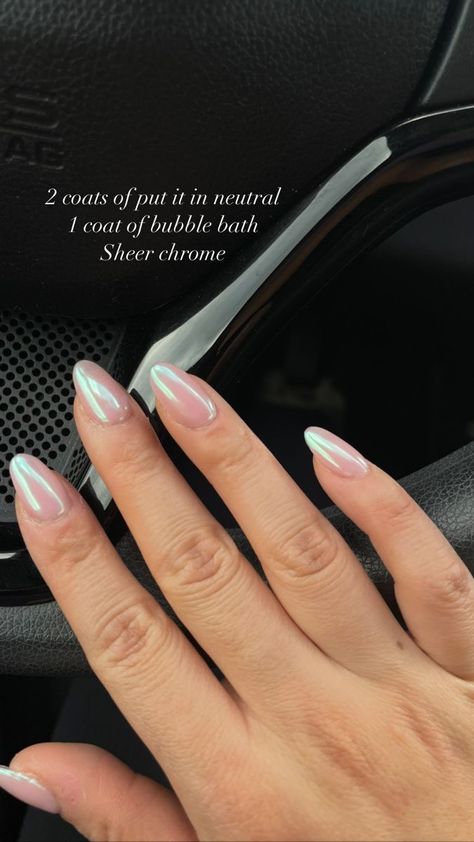 Pretty Acrylic Nails Oval, How To Pearl Nails, Chrome Nail Trend, Neutral Chrome Dip Powder Nails, Round Biab Nails, Dip Powder Nails Round, Aesthetic Dip Nails, Ombre Biab Nails, Pearl Dip Powder Nails