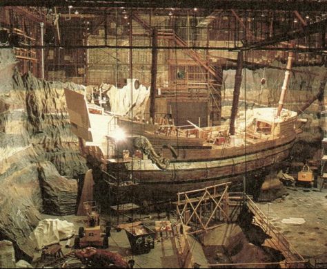 Goonies Pirate Ship, Los Goonies, The Fratellis, Les Goonies, Goonies 1985, Movie Design, The Goonies, Love Film, 80s Movies