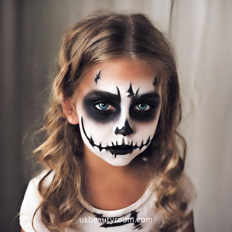 Girls Halloween Face Paint, Easy Skull Face Paint For Kids, Skeleton Facepainting Kids, Halloween Makeup For Girls Kids, Kids Dracula Makeup, Children Halloween Makeup, Kids Grim Reaper Makeup, Girls Skeleton Face Paint, Helovin Make Up