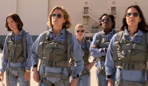 For All Mankind Trailer 2 Apple TV+ has released the second #TVShowTrailer for For All Mankind (2019). The first #TVShowTrailer for For… Sonya Walger, First Female Astronaut, Sarah Jones, Shantel Vansanten, Joel Kinnaman, Sci Fi Series, Cardigan Winter, Winter Cardigan, Cardigan Women