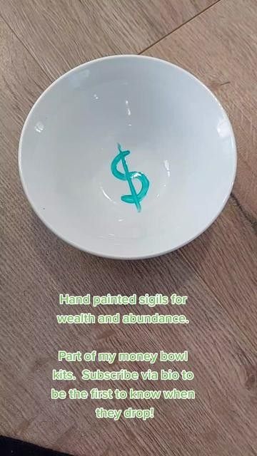 A short video of a white bowl hand painted in green with sigils for wealth, abundance and prosperity. Money Bowl, Heart Chakra Meditation, Wealth Abundance, Intention Setting, Bay Leaves, Chakra Meditation, 7 Chakras, Heart Chakra, Beginners Guide