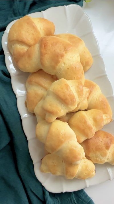 Crescent Rolls (Gluten Free) Gluten Free Crescent Rolls Easy, Gluten Free Dinner Rolls Recipe, Gluten Free Crescent Rolls, Gluten Free Croissant, Gluten Free Dinner Rolls, Dinner Roll Recipe, Brunch Sandwich, Cheesecake French Toast, Homemade Buttermilk Biscuits