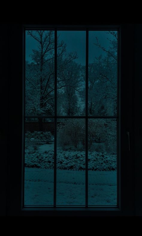 Hazy Shade Of Winter, Cold Winter Morning Aesthetic, Dark Cold Colors Palette, Im Cold Aesthetic, Cold Blue Aesthetic, Cold Wallpaper Aesthetic, Cold Aesthetic Dark, Grunge Winter Aesthetic, Cold Morning Aesthetic