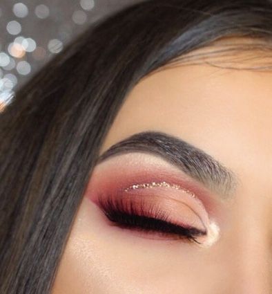 Quince Makeup Burgundy And Gold, Red Quinceanera Makeup Looks, Red And Gold Quinceanera Makeup, Burgundy Quinceanera Makeup, Red 15 Makeup, Quince Makeup Red Dress, Wine Red Quince Makeup, Makeup For Quinceanera Red, Quince Makeup Ideas Natural Red