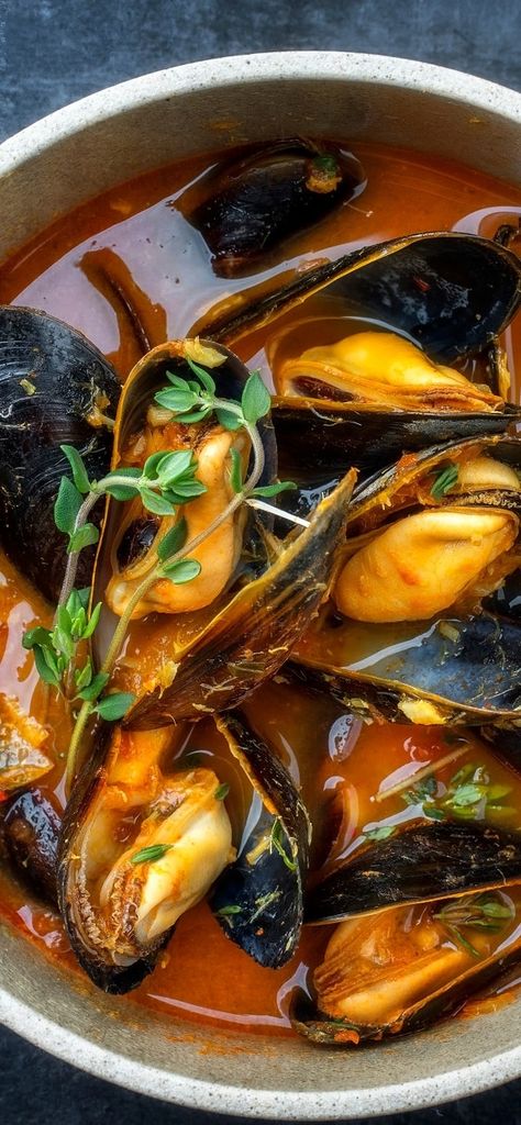 Pressure Cooker Mussels Fra Diavolo | Magic Skillet Seafood Mussels, Cooking Mussels, Dinner Seafood, Fra Diavolo, Mussels Recipe, Comfort Food Southern, Dinner Plan, Spicy Sauce, Fish Dishes