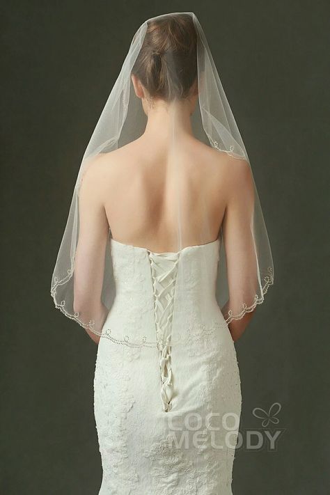 Romantic Wedding Veil, Veil Short, Extra Wedding, Sheer Veil, Wedding Veils Short, Wedding Entertainment, Bridal Veils, Wedding Essentials, Gorgeous Wedding Dress