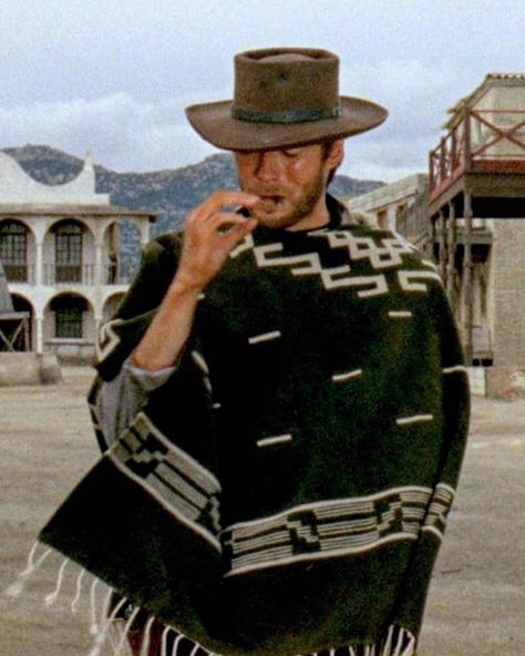 FINEST 🎬 STILLS en Instagram: ““You see, I understand you men were just playin' around, but the mule, he just doesn't get it..” #AFistfulofDollars (1964)” Clint Eastwood Cowboy, Actor Clint Eastwood, A Fistful Of Dollars, Eastwood Movies, Dollars Trilogy, Clint Eastwood Movies, Western Spaghetti, Scott Eastwood, Sergio Leone