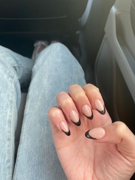 french tips classy nails black nails elegant nails Simple Black Tip Nails, Black Tip Almond Shaped Nails, Prom Nails Elegant, Short Almond Acrylic Nails Black French Tip, Short Almond Nails Elegant, Black Tips On Nails, Cute Black Nails Ideas Almond, Cute Nails Almond Shape Aesthetic, Almond Emo Nails