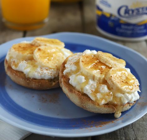 You can file this breakfast under “Sneaky ways to get your kids to like cottage cheese.” It’s our favorite breakfast for busy mornings. Cottage Cheese English Muffin, Cottage Cheese Toast Breakfast Ideas, English Muffin Toppings, English Muffin Ideas, Healthy English Muffin Breakfast, Cottage Cheese Toppings, Cottage Cheese And Honey, Cottage Cheese Toast, Medicine Tips