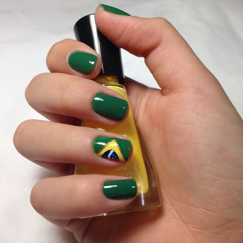 World Cup Nails Design  Brasil Football Activity, Flag Nails, Fall Nail Art, Nails Desing, Fabulous Nails, Easy Hairstyles For Long Hair, Fire Nails, Pretty Acrylic Nails, Fancy Nails