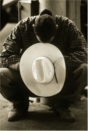 Yes! A man that prays! Cowboy Prayer Cowboy Prayer, Cowboy Wisdom, Cowboy Aesthetic, Pray For America, Texas Country, Daily Prayers, Senior Photoshoot, Country Men, Cowgirl Style