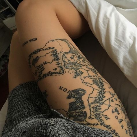 Tattoo Lower Back, Tolkien Tattoo, Lotr Tattoo, Game Of Thrones Tattoo, Map Tattoo, Lord Of The Rings Tattoo, Rings Tattoo, Literary Tattoos, Map Tattoos