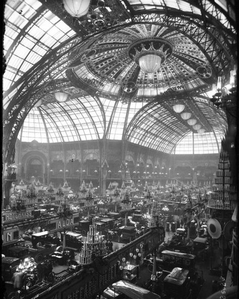 Cast Iron Architecture, Architecture Cool, Old Paris, Historical Images, Grand Palais, World's Fair, Historical Architecture, Dieselpunk, Beautiful Buildings