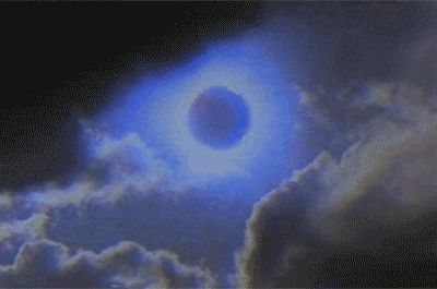 the sky is blue but once you use it you lose it Blue Sky Gif, Moon Gif, Images Terrifiantes, Alluka Zoldyck, Sky Gif, Im Blue, Between Two Worlds, Tumblr Wallpaper, Aesthetic Gif