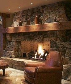 Fireplace Faux, Custom Stone Fireplace, Farmhouse Fireplace Mantels, Rustic Stone Fireplace, Stone Fireplace Designs, Cabin Fireplace, Rustic Decorating, Rustic Fireplace, Ranch Homes