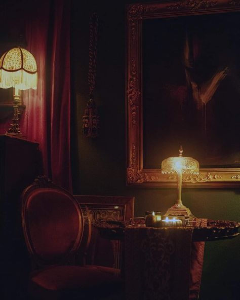 Vampire Office Aesthetic, Vintage Bar Room, Vampire Aesthetic Vintage, 1920s Vampire Aesthetic, Vampire Interior Design, Dim Lit Room, 1920s Home Aesthetic, Dark Red Decor, Romantic Academia Bedroom