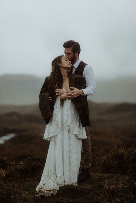 Dramatic Wedding Aesthetic, Styled Elopement Shoot, Isle Of Skye Wedding, Elopement Styled Shoot, Fairy Glen, Elopement Wedding Photography, Scotland Wedding, Boda Mexicana, Art Wedding Photography