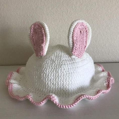 Bunny Bucket Hat Crochet, Crochet Bunny Bucket Hat, Bunny Bucket Hat, Crochet Bunny Hat, Bucket Hat Pattern, Bunny Hat, Hat Tutorial, Crochet Bucket Hat, Crochet Bunny