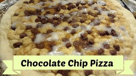 Chocolate Chip Pizza Recipe, Hershey Chocolate Chip Cookies, Chocolate Chip Deserts, Chocolate Chip Pizza, Non Chocolate Desserts, Desserts With Chocolate Chips, Chocolate Pizza, Tasty Tuesday, Easy Chocolate Desserts