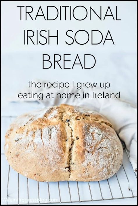 A Traditional Irish Soda Bread Recipe from someone who's actually from Ireland. It only has a few simple ingredients, it's quick to make and tastes absolutely delicious! Traditional Irish Soda Bread, Soda Bread Recipe, Irish Desserts, Irish Cooking, Irish Dishes, Hp Sauce, Irish Soda Bread Recipe, Irish Soda, Irish Soda Bread