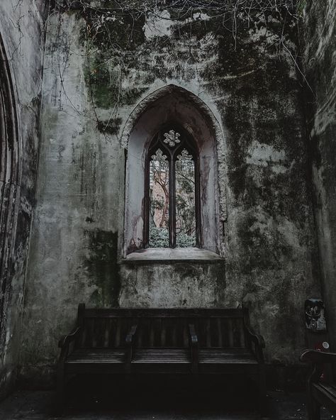 St Dunstan in the east church • • • #moodygrams #london #visitlondon #uk #city #londoncity #travel #picoftheday Visit London, London City, London, Travel