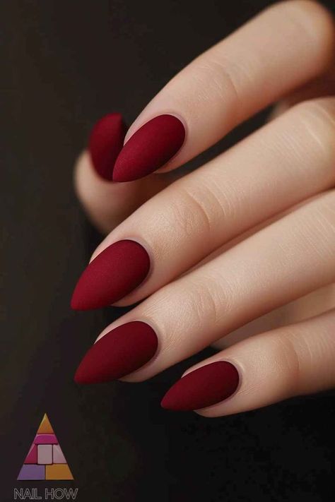 Matte Nails Different Colors, Red Art Nail Designs, Acrylic Nail Designs One Color, Mate Red Nails Design, Matte Colored Nails, Matt Red Nails Design, Mate Red Nails, Mat Red Nails, Red Claw Nails