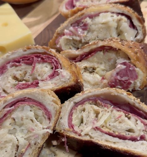 Reuben Stromboli with imported Swiss Pulled Pork Stromboli, Reuben Stromboli Recipe, Ruben Stromboli Recipe, Rueben Stromboli, Pastrami Stromboli, Ham And Cheese Stromboli Recipe, Reuben Stromboli, Cheese Stromboli, Classic Reuben Sandwich