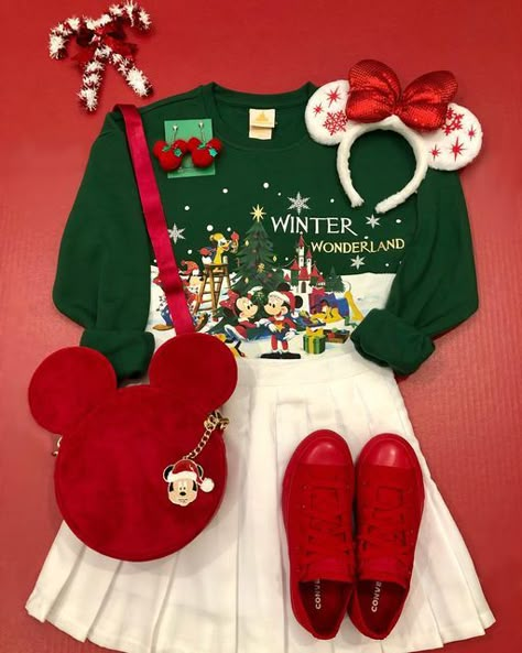 Christmas In Disneyland Outfit, Disney Outfit Ideas Christmas, Universal Studios Christmas Outfit, Christmas In Disney World Outfits, Disney Christmas Party Outfit Ideas, Magic Kingdom Christmas Outfit, Disney Christmas Outfit Ideas, Mickeys Very Merry Christmas Party Outfit, Disney Very Merry Christmas Party Outfit