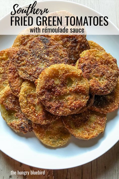 Southern Fried Green Tomatoes, easy and crispy, served with Louisiana rémoulade sauce. #thehungrybluebird #friedgreentomatoes #greentomatoes #southernfriedgreentomatoes #remouladesauce #appetizer #sidedish Southern Fried Green Tomatoes, Fried Green Tomatoes Recipe, Green Tomato Recipes, Fried Tomatoes, Tomatoes Recipe, Fried Green Tomatoes, Green Tomatoes, Southern Cooking, Tomato Recipes