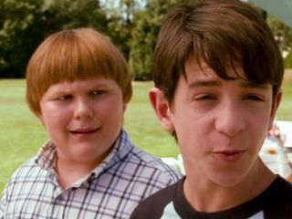 Grey And Rowley, Zachary Gordon, Sister Halloween Costumes, Greg Heffley, Ra Themes, Scissor Sisters, Wimpy Kid, Zoo Wee Mama, Playlist Covers