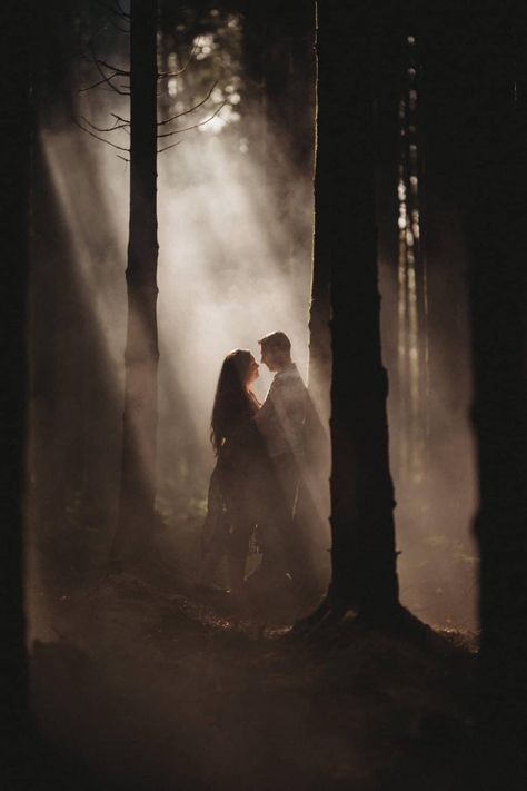 The 77 Most Beautiful Couple Photos That You Will Ever See Couple Photoshoot Anniversary, Fantasy Engagement Photoshoot, Magical Wedding Photos, Graveyard Couples Photoshoot, Moody Romantic Wedding Photography, Moody Forest Engagement Shoot, Engagement Photos Fairytale, Fairytale Couple Photoshoot, Engagement Photos October