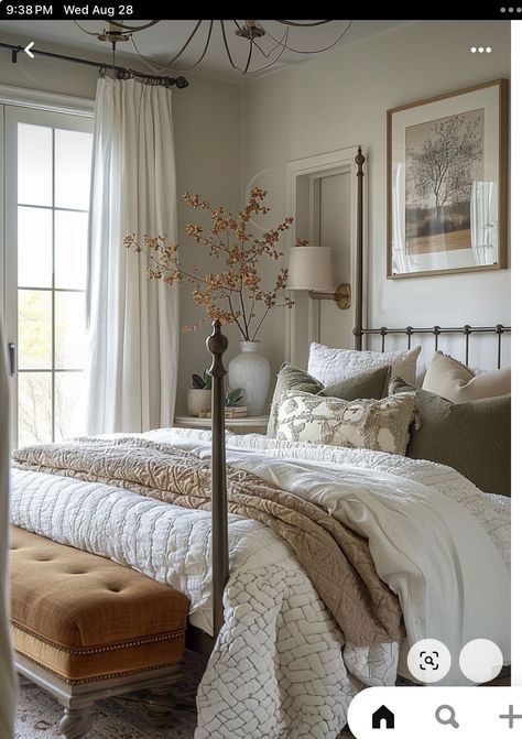 Light And Fresh Bedroom Ideas, Bedroom Inspirations Furniture, Transitional Style Bedroom Ideas, Small Traditional Bedroom Ideas, Primary Bedroom Styling, Peaceful Master Suite, Country Farmhouse Bedding Ideas, Sophisticated Guest Bedroom, Minimalist Traditional Bedroom