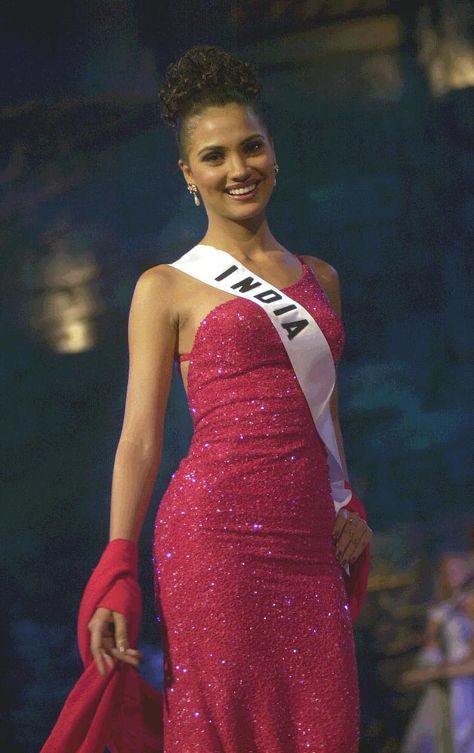 Miss Universe 2000, Diya Mirza, Miss Universe India, Dayana Mendoza, Zeenat Aman, Miss Pageant, Lara Dutta, Nicosia Cyprus, Sushmita Sen